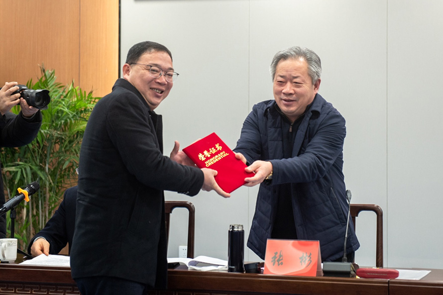 1763972348313967.jpg 8eb51379-a8e6-4031-b052-ca9d6b11fea3.jpg