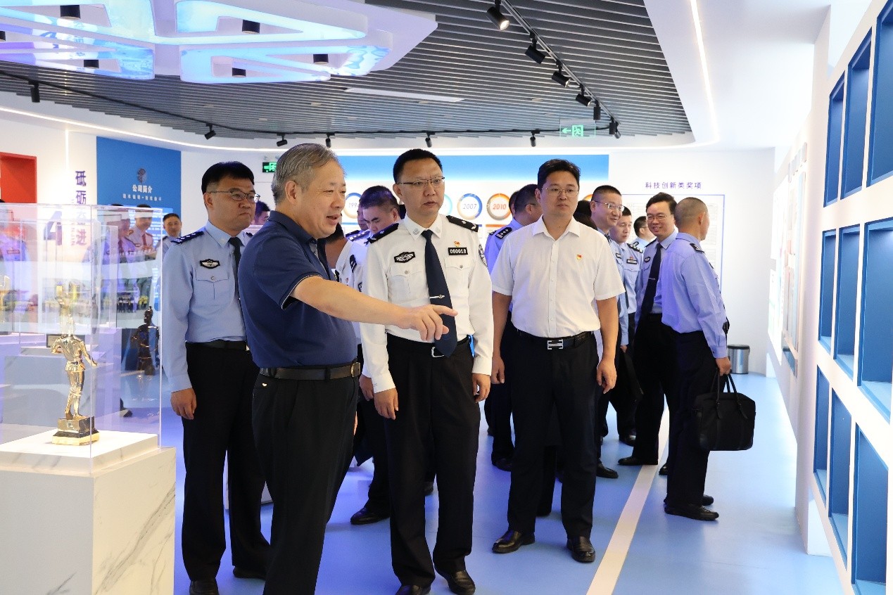 1763972891459586.jpg ef91132b-6a04-4a13-9e4a-4df1da03ed22.jpg